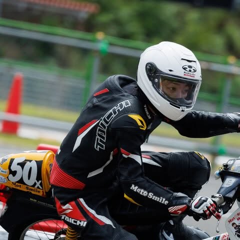 全日本カブ耐久レースにチームMotoSmileとして参戦し表彰台を獲得